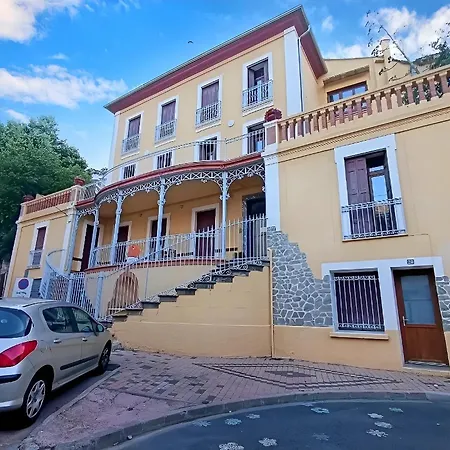 Apartamento 3, 1er étage, Large T2 Avec Terrasse Commune *