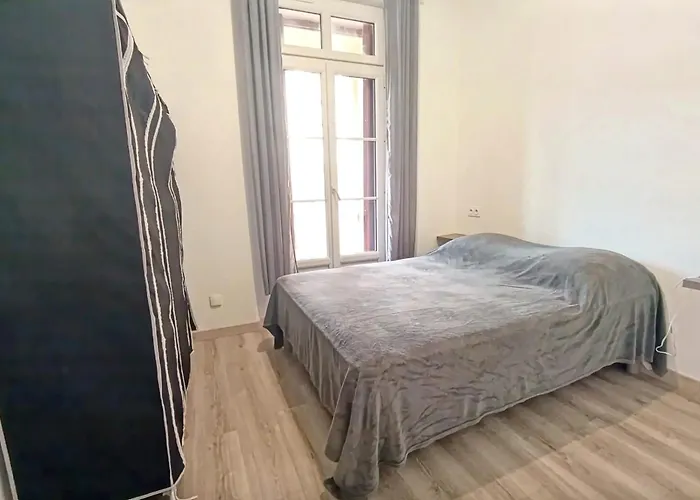 3, 1er étage, Large T2 Avec Terrasse Commune Amélie-les-Bains-Palalda